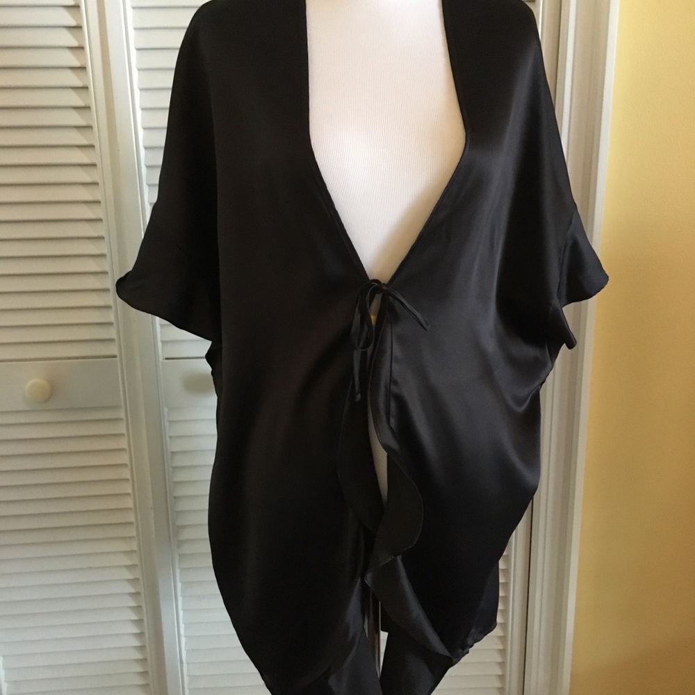 New with tags Victoria secret cover up,